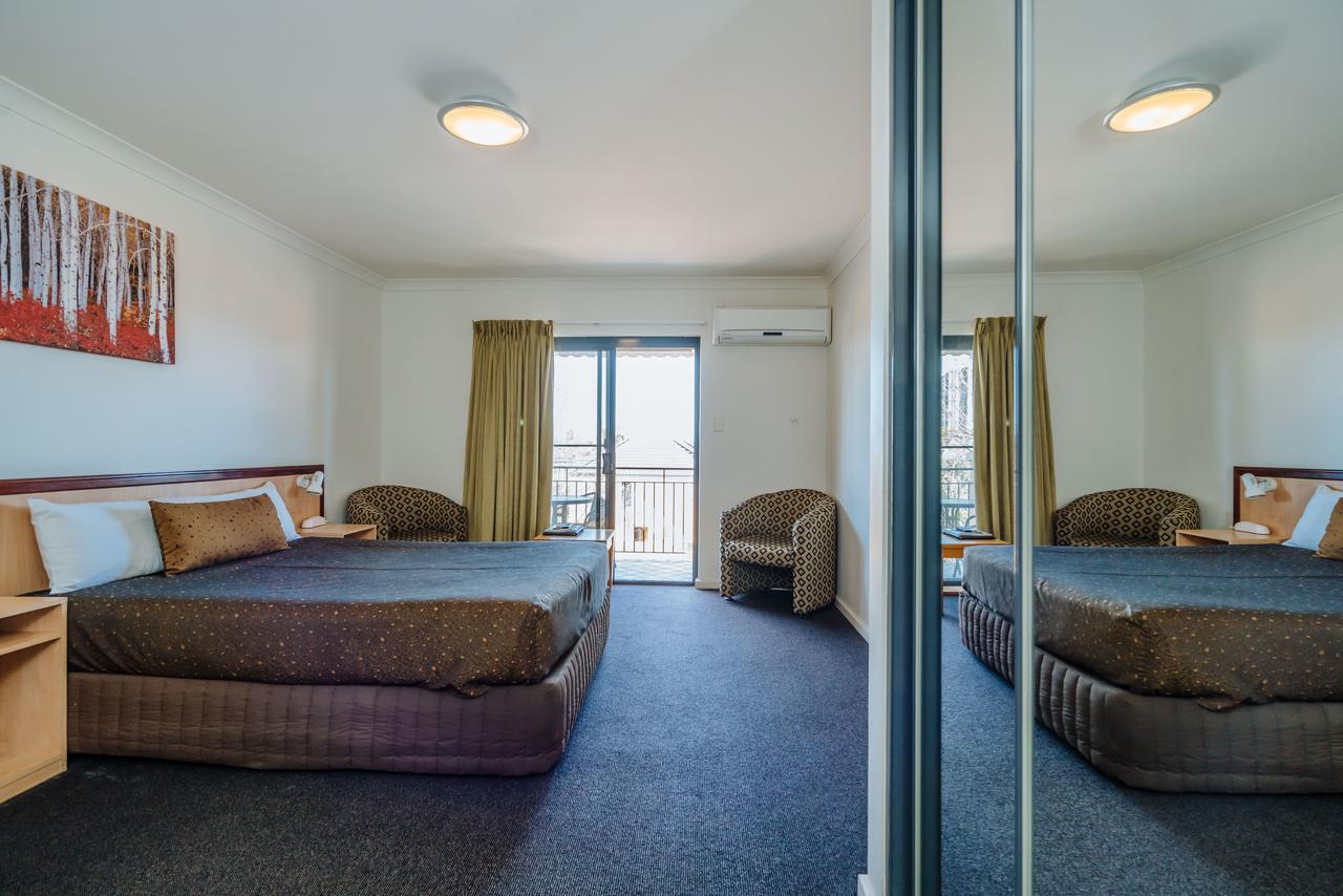 Canning Bridge Auto Lodge 珀斯 外观 照片